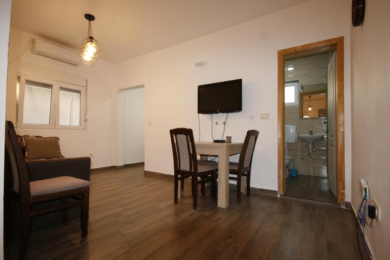 Apartmani Srdanovic Tivat Extérieur photo